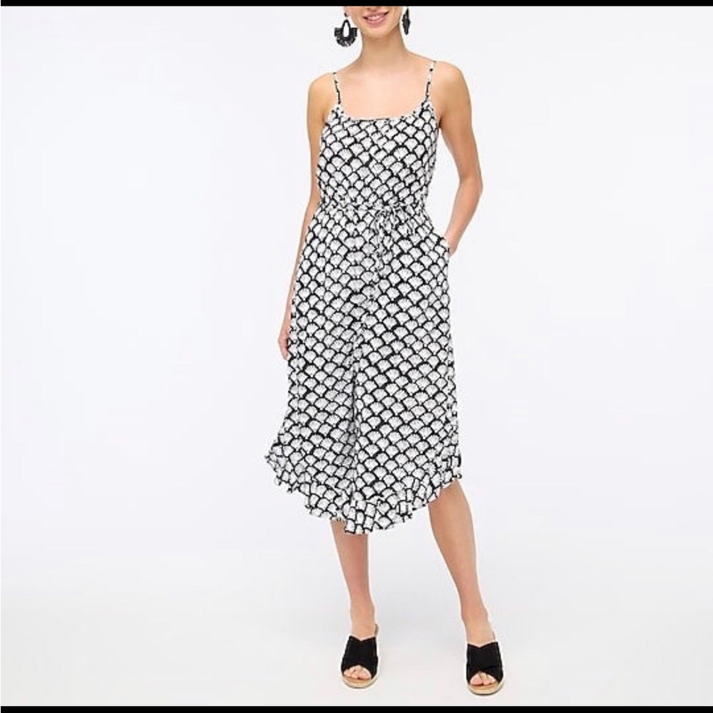 J.Crew Ruffle midi dress with curved hem
Size 0